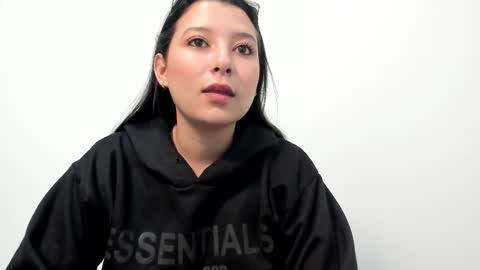 zammii69 online show from October 23, 8:48 pm