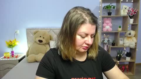 zannadreil online show from March 12, 7:36 pm