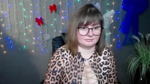 zannadreil online show from December 19, 8:12 pm