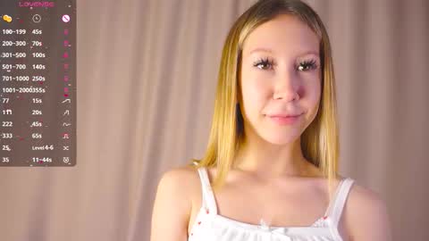 Criss  online show from October 4, 6:23 pm