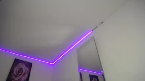 Zarah online show from April 16, 8:08 pm