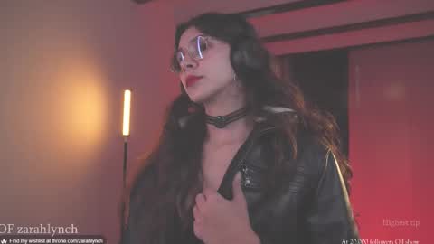 Miss Lynch   Next show  2911 online show from November 16, 10:43 pm