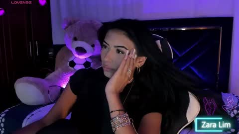 Zara Lim  online show from September 14, 10:40 pm