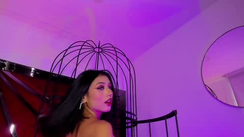 Zara Lim  online show from January 25, 12:30 pm