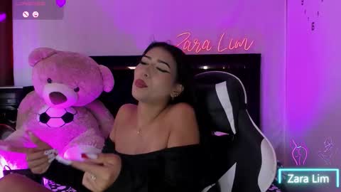 Zara Lim  online show from September 23, 6:50 pm