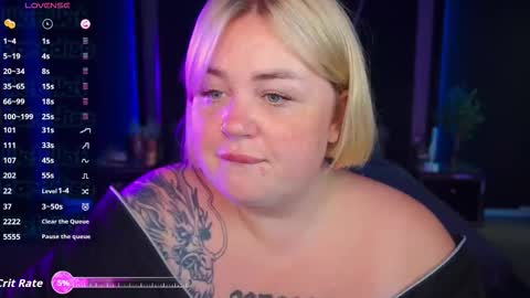 Lola online show from September 24, 7:13 pm