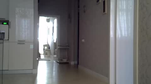 Snapshot of zarinaswift chatting on March 3, 4:43 am Zarina Swift online show from March 3, 4:43 am