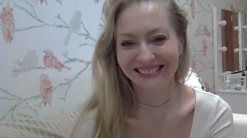 Zarina Swift online show from November 25, 4:36 am