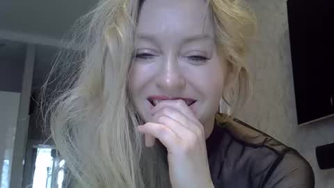 Zarina Swift online show from April 11, 7:45 am