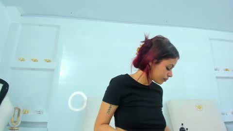 Snapshot of zenda_evans chatting on December 21, 4:09 am Zenda Evans online show from December 21, 4:09 am