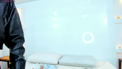 Snapshot of zenda_evans chatting on February 13, 9:41 am Zenda Evans online show from February 13, 9:41 am