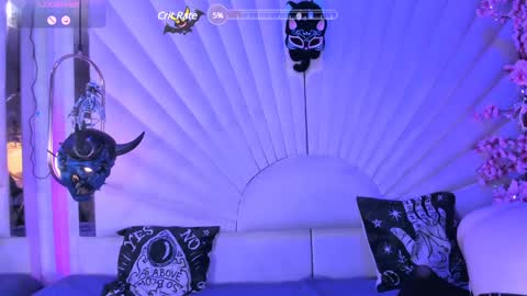    online show from December 15, 1:43 pm