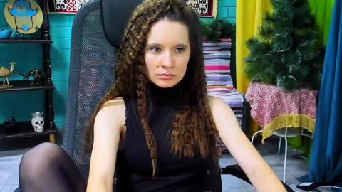 Snapshot of zianichols chatting on January 20, 12:28 pm zianichols online show from January 20, 12:28 pm