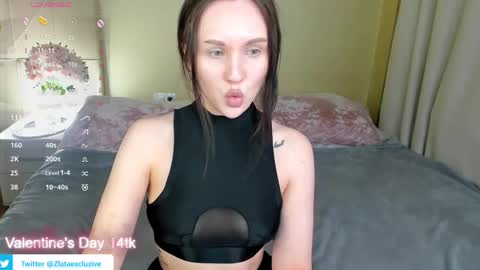 Snapshot of zlata__fox chatting on February 11, 3:08 pm Zlata Mon Tue Thu Fri Sun Sa GMT 3 0000pm - 0600pm online show from February 11, 3:08 pm