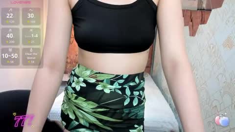 ZOE TAYLOR online show from June 2, 11:44 am