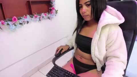 Snapshot of zoe_browns_ chatting on September 27, 3:58 am Zoe Browns online show from September 27, 3:58 am
