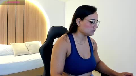 Snapshot of zoe_danae_ chatting on September 29, 12:10 pm Zoe online show from September 29, 12:10 pm
