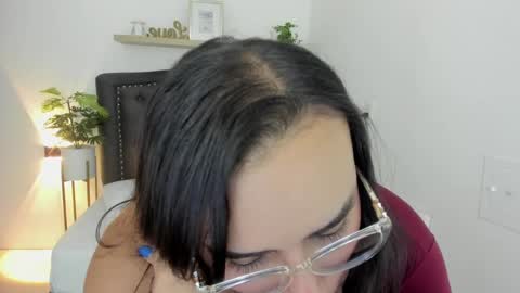 Snapshot of zoe_danae_ chatting on January 22, 1:11 pm Zoe online show from January 22, 1:11 pm