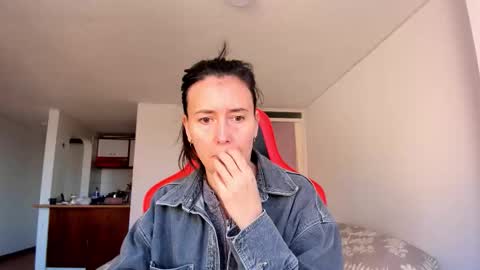 ZOE online show from October 2, 8:36 pm