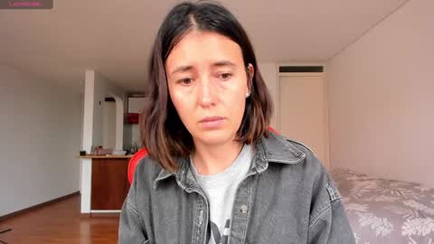 ZOE online show from December 5, 9:28 pm