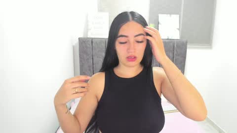 Snapshot of zoe_jones7 chatting on February 1, 3:52 am zoe_jones7 online show from February 1, 3:52 am