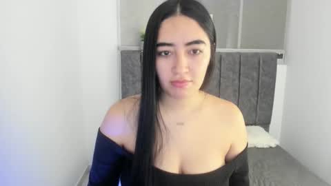 Snapshot of zoe_jones7 chatting on October 14, 2:58 am zoe_jones7 online show from October 14, 2:58 am