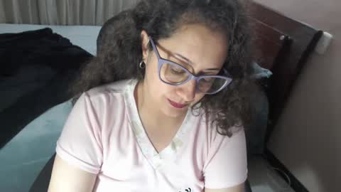 Snapshot of zoe_koller chatting on September 23, 12:47 pm Zoe Koller online show from September 23, 12:47 pm