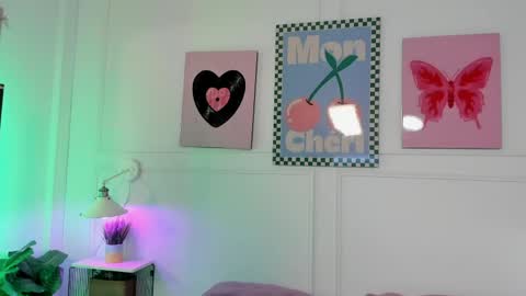 Zoe Lynch online show from March 24, 11:48 am