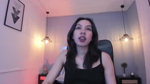 zoe_moreau online show from February 9, 9:17 pm