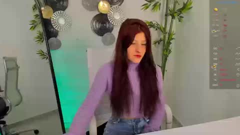 Snapshot of zoe_olsen__ chatting on September 24, 8:52 pm Zoe Olsen online show from September 24, 8:52 pm