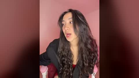 zoe_ray_y online show from August 10, 12:25 am