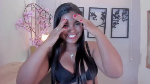 Snapshot of zoe_roux210949 chatting on October 3, 6:29 am Zoe online show from October 3, 6:29 am