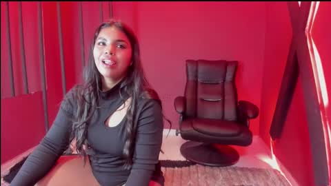 Snapshot of zoe_roux210949 chatting on February 13, 7:21 pm Zoe online show from February 13, 7:21 pm