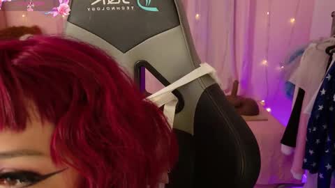 zoe_sullivan_ online show from March 22, 9:26 am