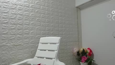 Snapshot of zoe_velvet chatting on September 21, 9:46 pm Carolina online show from September 21, 9:46 pm