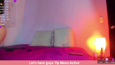 Snapshot of zoe_white__ chatting on September 25, 1:21 pm Zoe online show from September 25, 1:21 pm