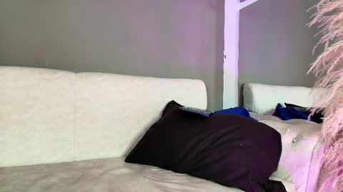 ZOE online show from May 30, 6:05 pm
