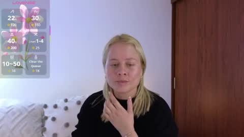 Zoe online show from April 13, 11:05 pm