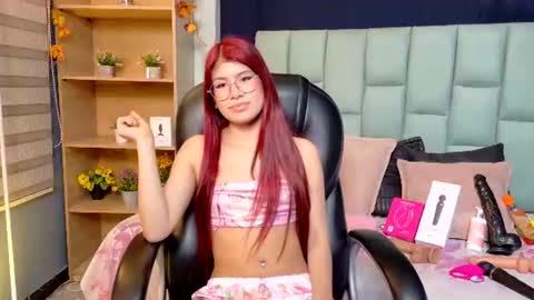zoeecarter_ online show from July 27, 6:27 pm