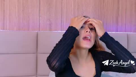 Zoe online show from April 19, 1:44 pm