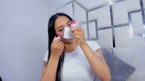 ZoeSwam online show from October 3, 11:37 am