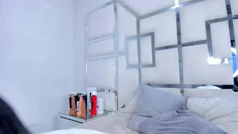 ZoeSwam online show from October 24, 12:34 pm