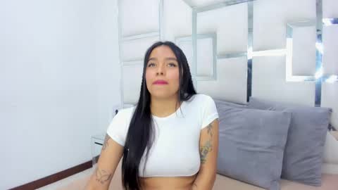 ZoeSwam online show from March 9, 1:15 pm