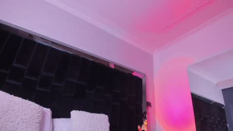 Snapshot of zoevidal_ chatting on January 7, 11:58 am zoevidal_ online show from January 7, 11:58 am