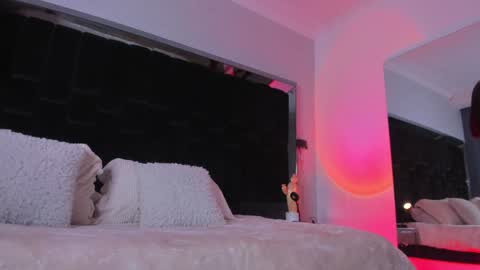 Snapshot of zoevidal_ chatting on December 26, 12:16 pm zoevidal_ online show from December 26, 12:16 pm