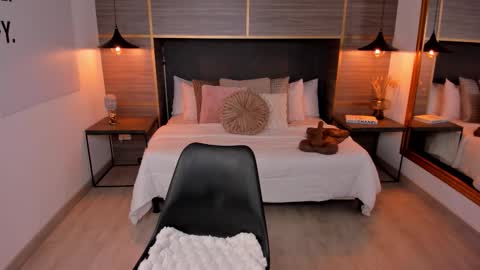 ZOE online show from February 11, 1:12 pm