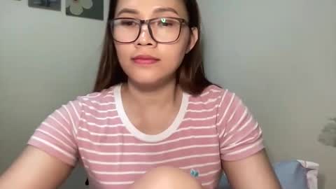 zoey_foryou online show from May 22, 2:15 pm