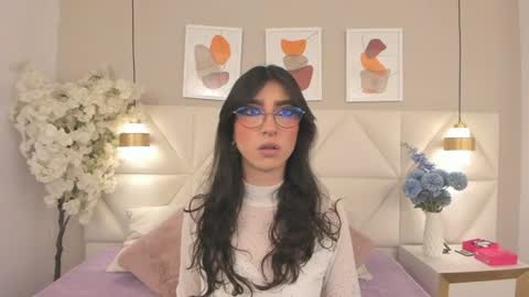 Zoey  online show from July 26, 1:19 pm