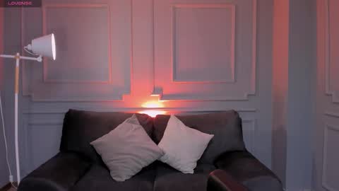 Zoey Walker online show from November 6, 11:49 am