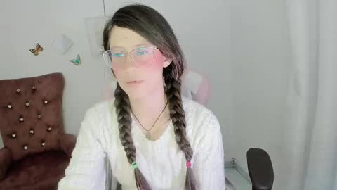 Alicie online show from November 12, 11:30 am